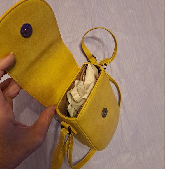 Womens Multisac Small Yellow Crossbody Bag with Snap Closure - Picture 9 of 10